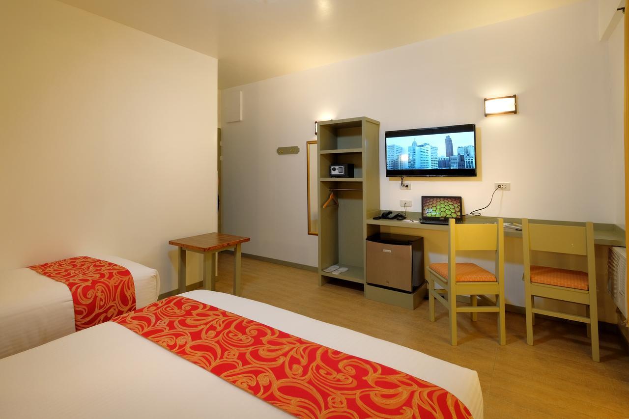 Frankfurter Deluxe Inn Себу Экстерьер фото