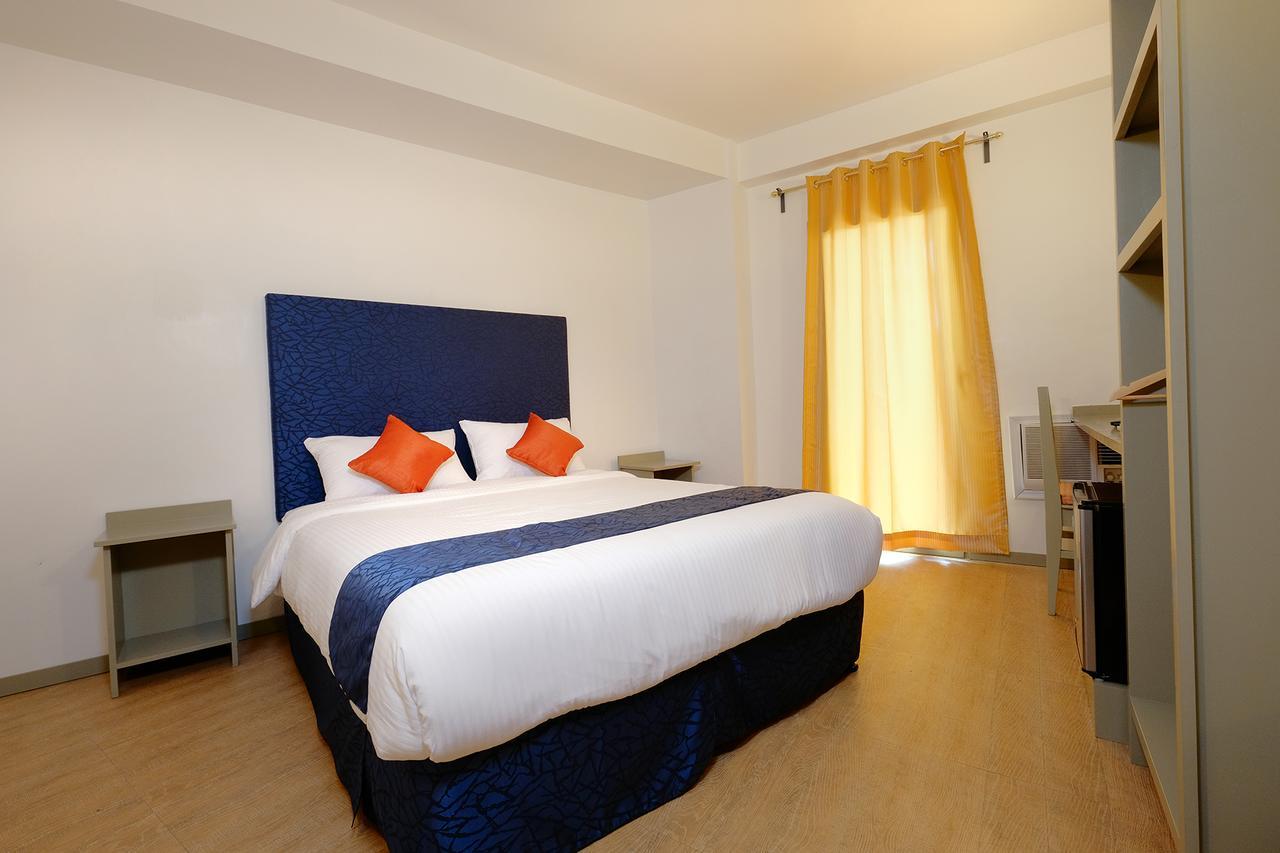 Frankfurter Deluxe Inn Себу Экстерьер фото